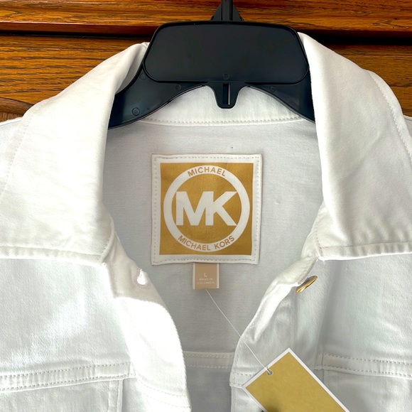 Brand New Michael Kors White Jean Jacket Gold Tone Button Up Frayed Base - Picture 6 of 13